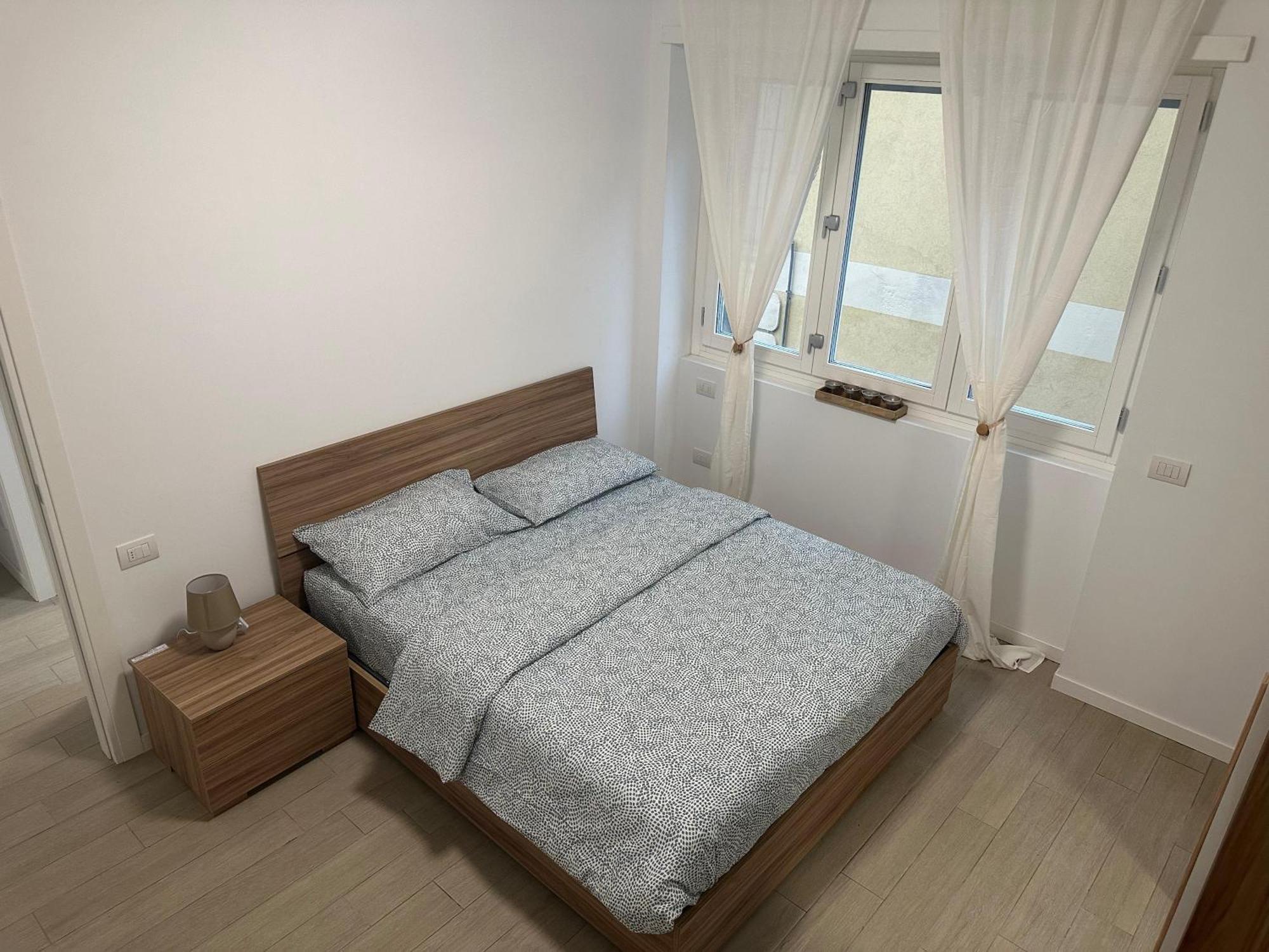Casa Ideale Tim Appartmanti Moderni Vicina Al Centro Lecco Exterior foto