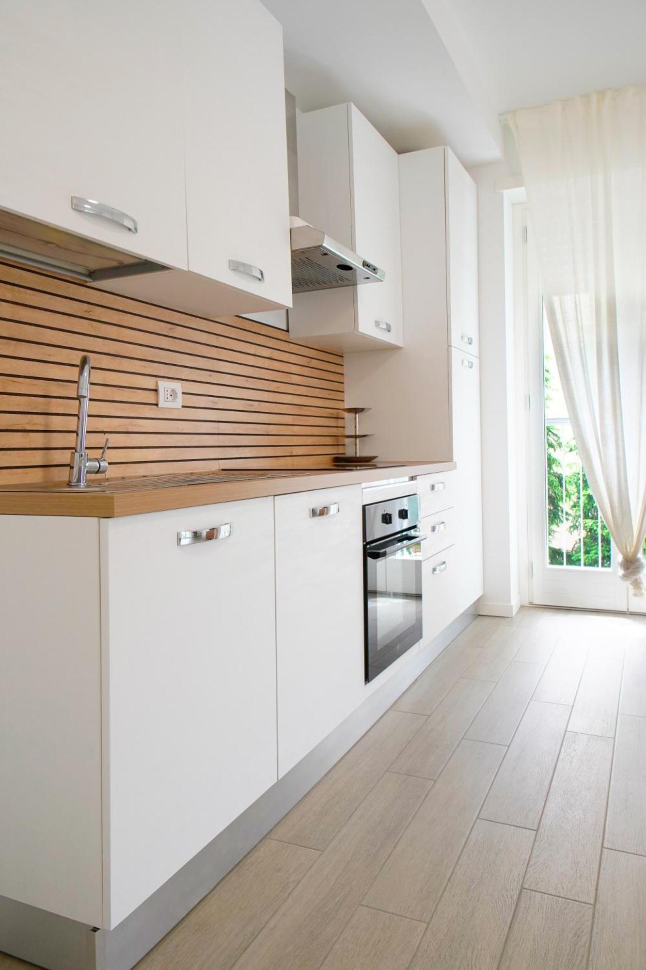 Casa Ideale Tim Appartmanti Moderni Vicina Al Centro Lecco Exterior foto